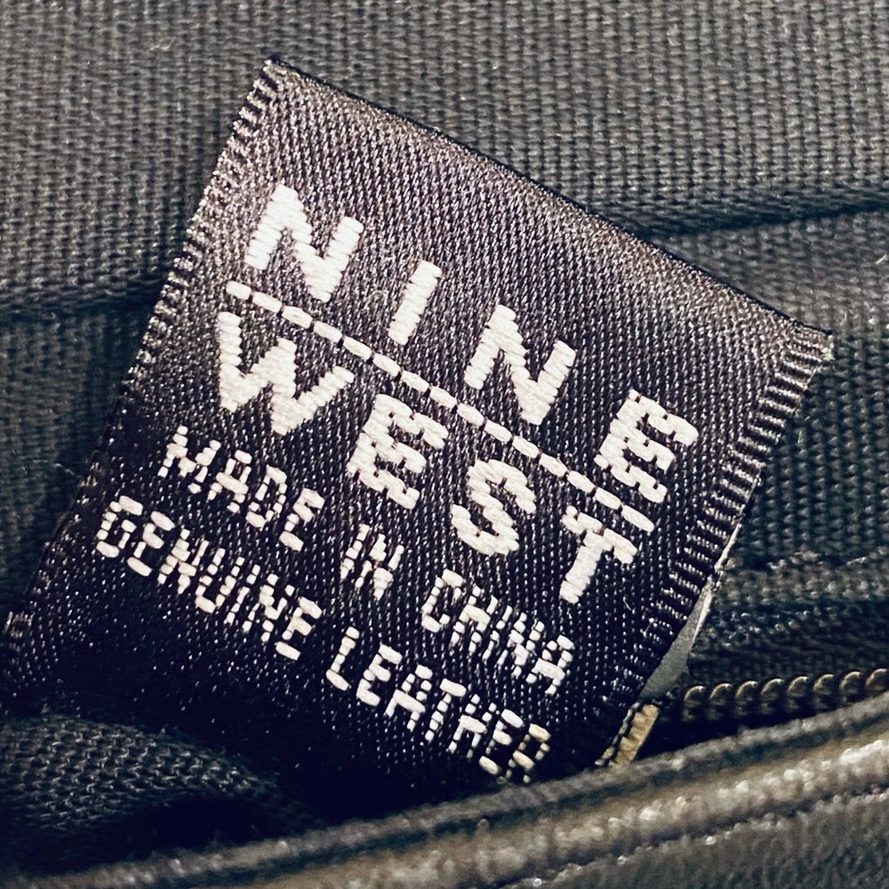 VTG 1990s Nine West Black Leather Shoulder Bag with Credit Card/ID Holders - Picture 7 of 14